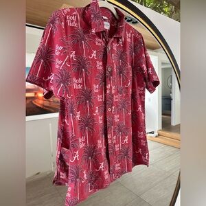 Men’s Alabama Crimson Tide Hawaiian Button Down Short Sleeve Floral Shirt Small